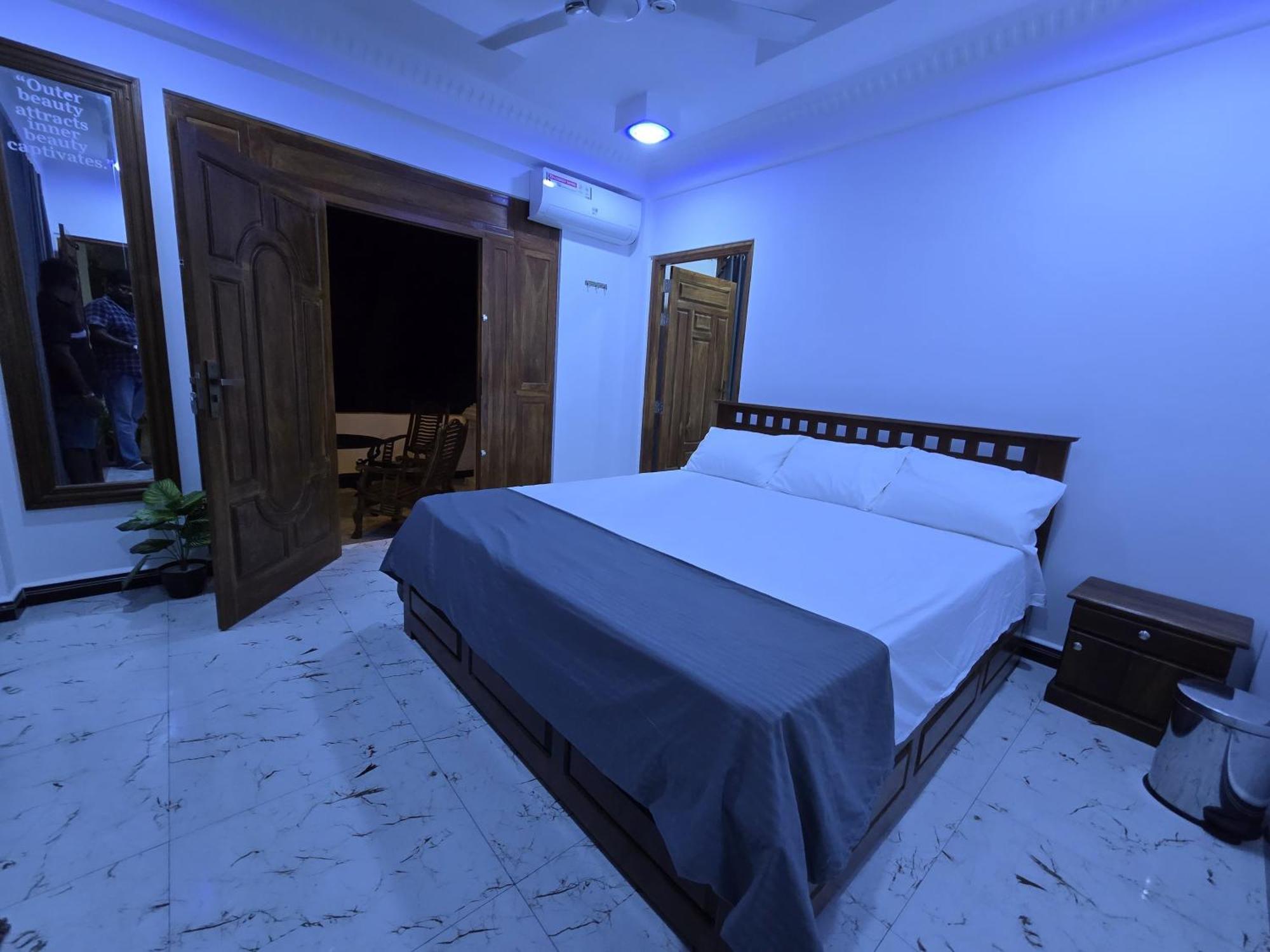 Appartement Munril Guest à Jaffna Extérieur photo