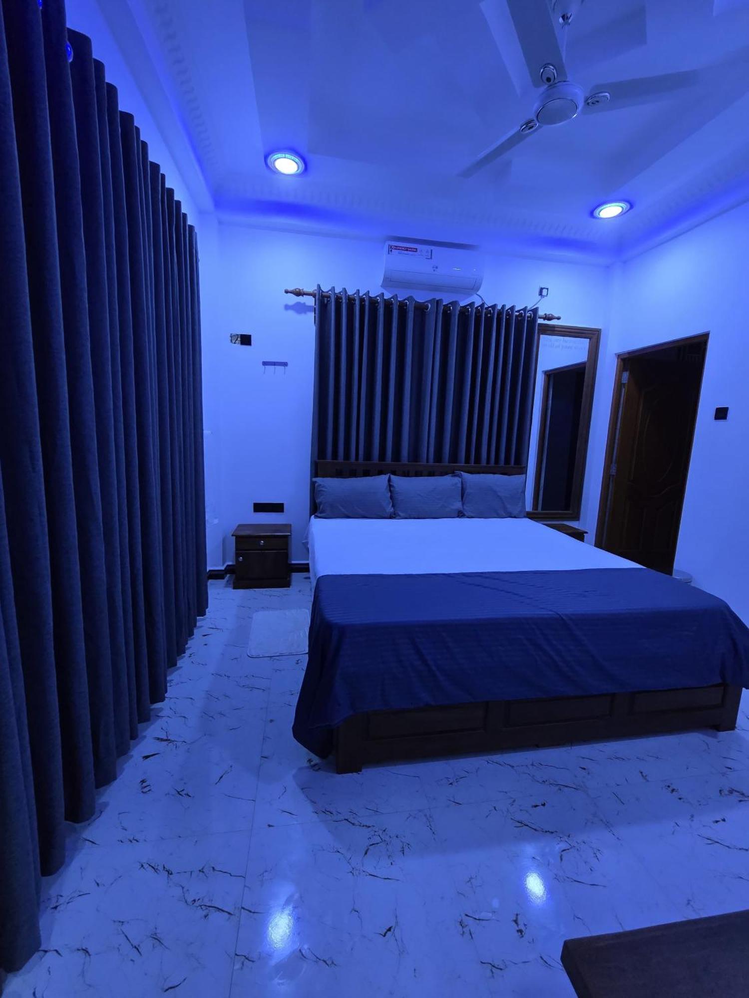 Appartement Munril Guest à Jaffna Extérieur photo