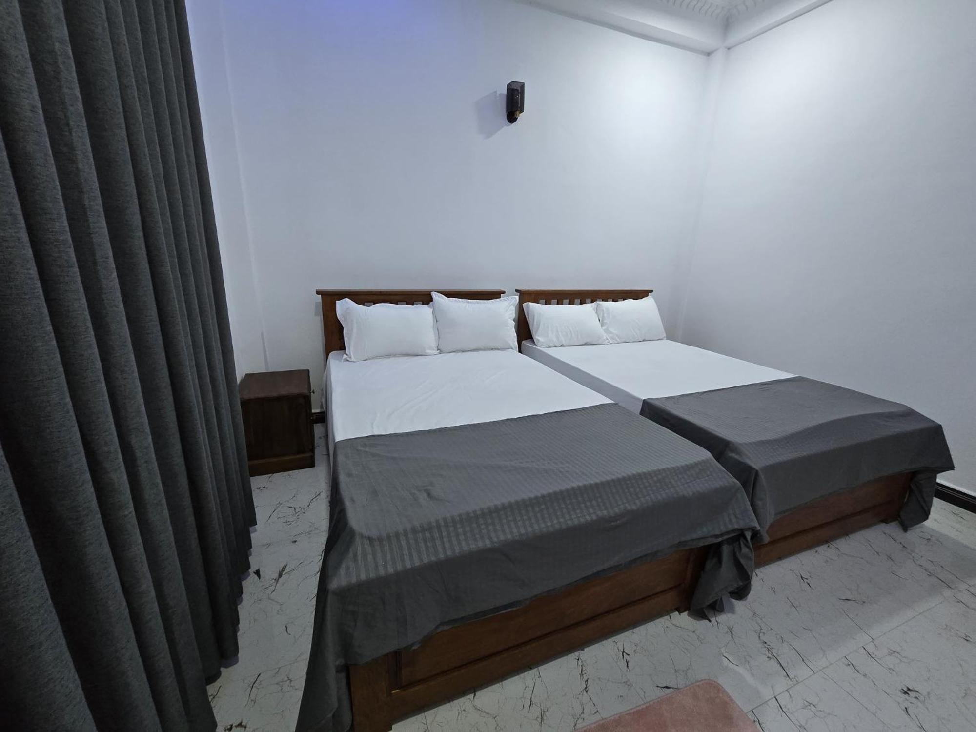 Appartement Munril Guest à Jaffna Extérieur photo