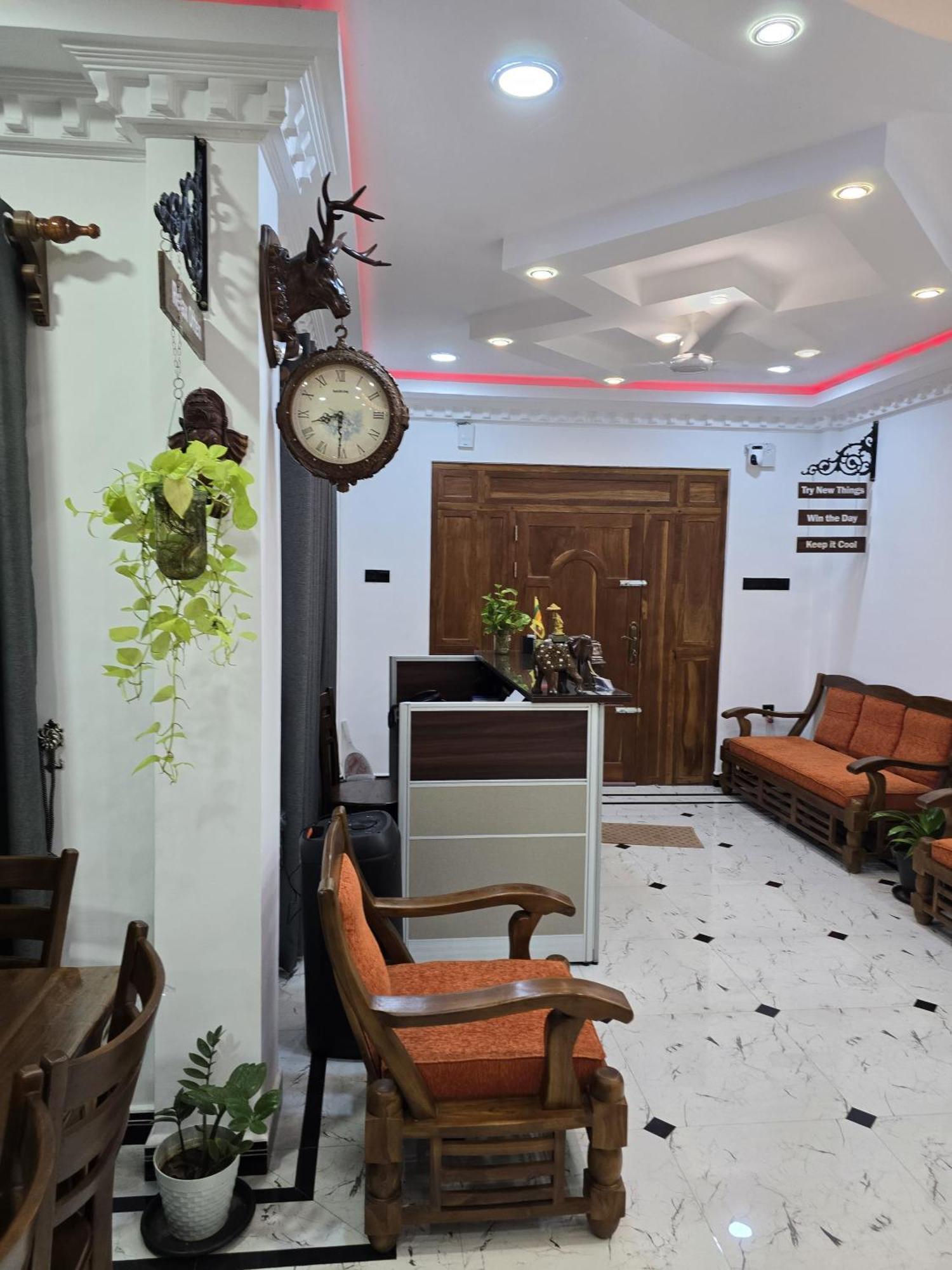 Appartement Munril Guest à Jaffna Extérieur photo