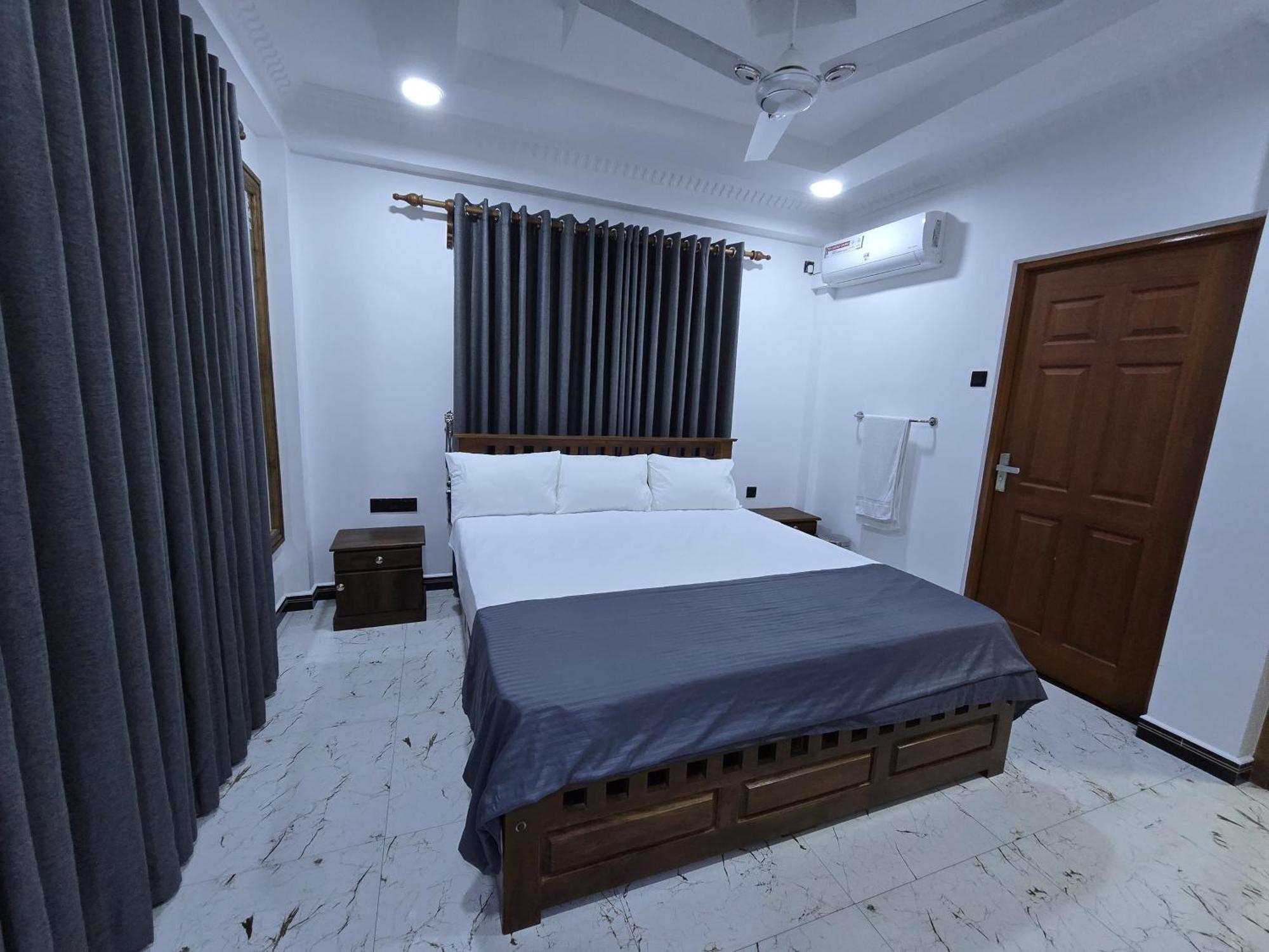 Appartement Munril Guest à Jaffna Extérieur photo